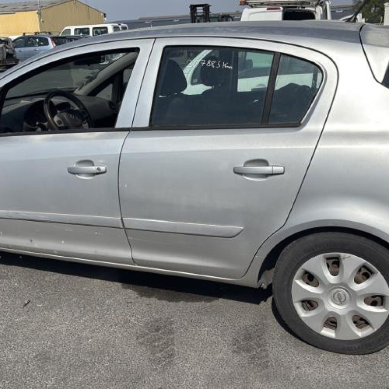 Alternateur OPEL CORSA D Photo n°10