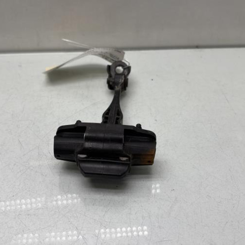 Arret de porte avant gauche FORD PUMA 2 Photo n°3