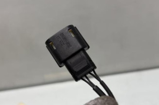 Attache ceinture arriere droit FORD PUMA 2