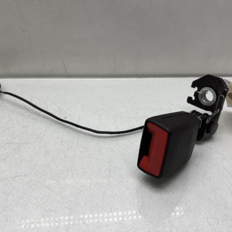 Attache ceinture arriere gauche FORD PUMA 2 Photo n°1