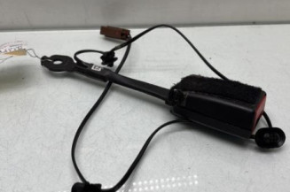 Attache ceinture avant droit FORD PUMA 2