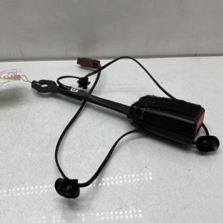 Attache ceinture avant droit FORD PUMA 2