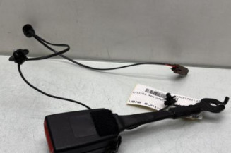 Attache ceinture avant droit FORD PUMA 2