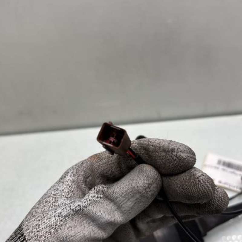 Attache ceinture avant droit FORD PUMA 2 Photo n°4