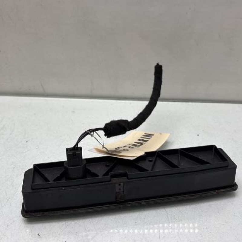 Bouton de coffre FORD PUMA 2 Photo n°3