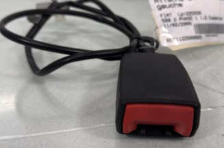 Attache ceinture avant gauche FIAT 500 2 Photo n°1