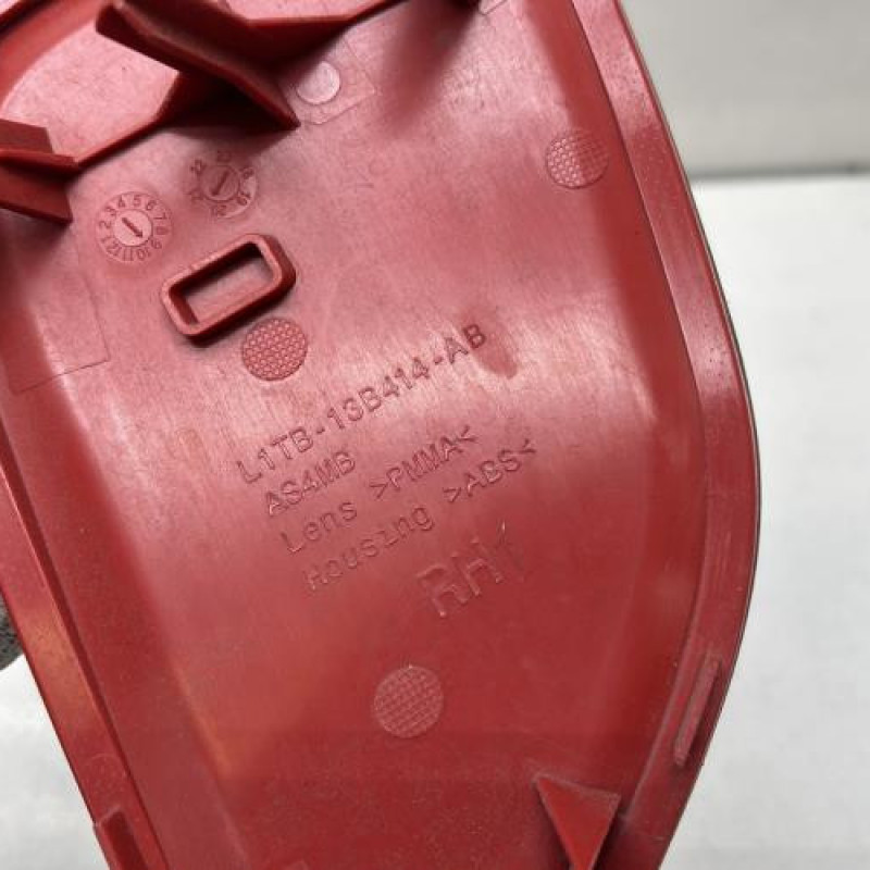 Catadioptre arriere droit FORD PUMA 2 Photo n°3