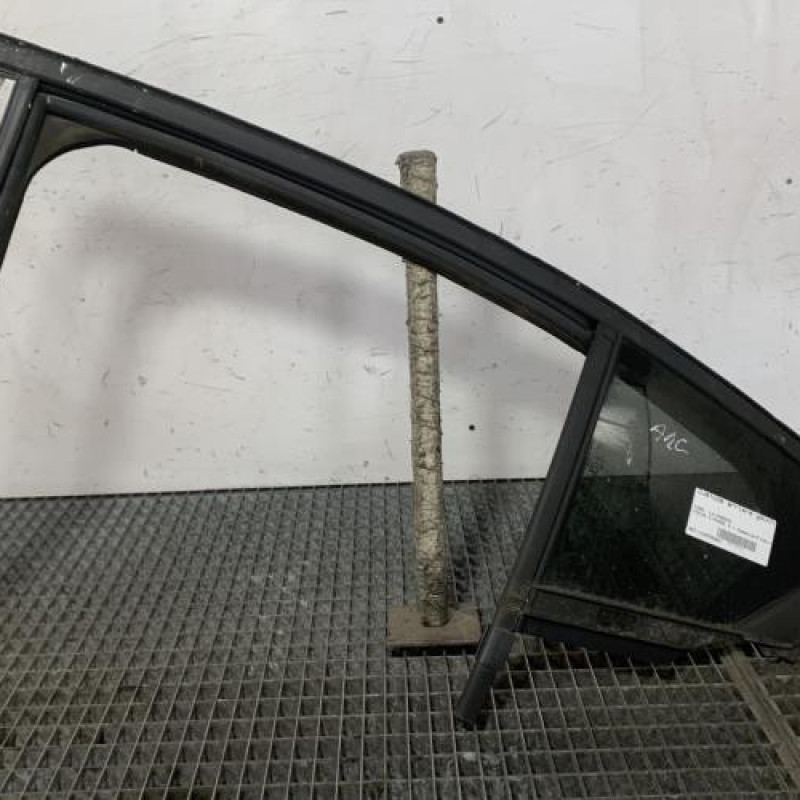 Custode arriere gauche (porte) FORD FOCUS 4 Photo n°1