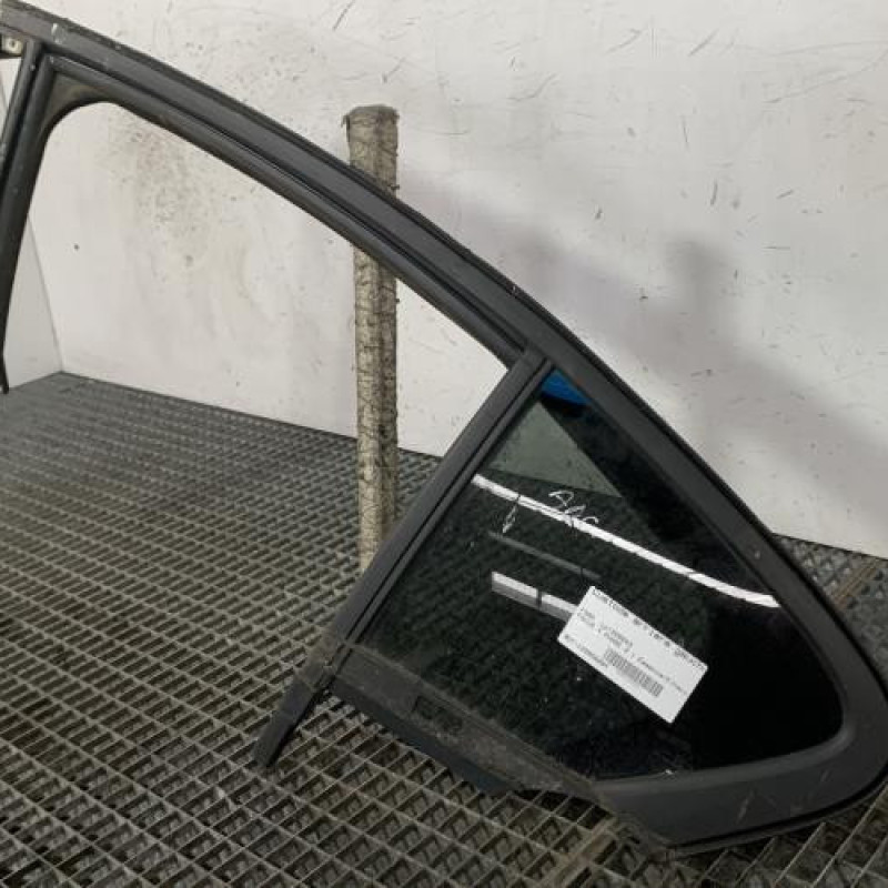 Custode arriere gauche (porte) FORD FOCUS 4 Photo n°2