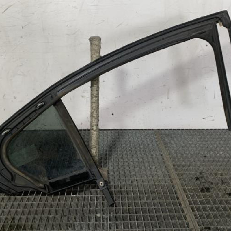 Custode arriere gauche (porte) FORD FOCUS 4 Photo n°4