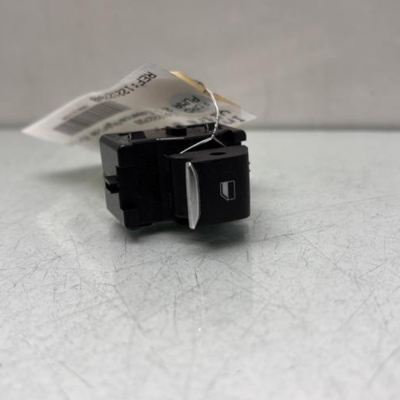 Interrupteur de leve vitre arriere droit FORD PUMA 2 Photo n°1