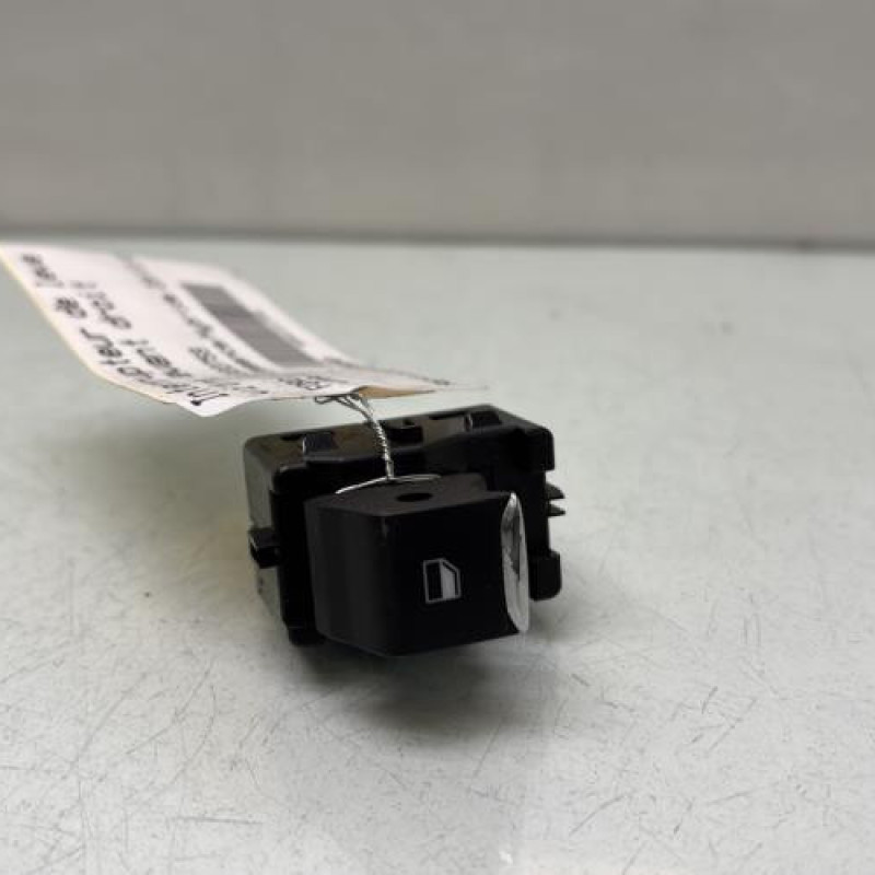 Interrupteur de leve vitre avant droit FORD PUMA 2 Photo n°1