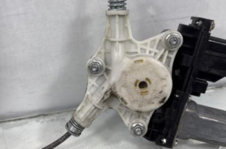 Leve vitre electrique avant gauche KIA RIO 3