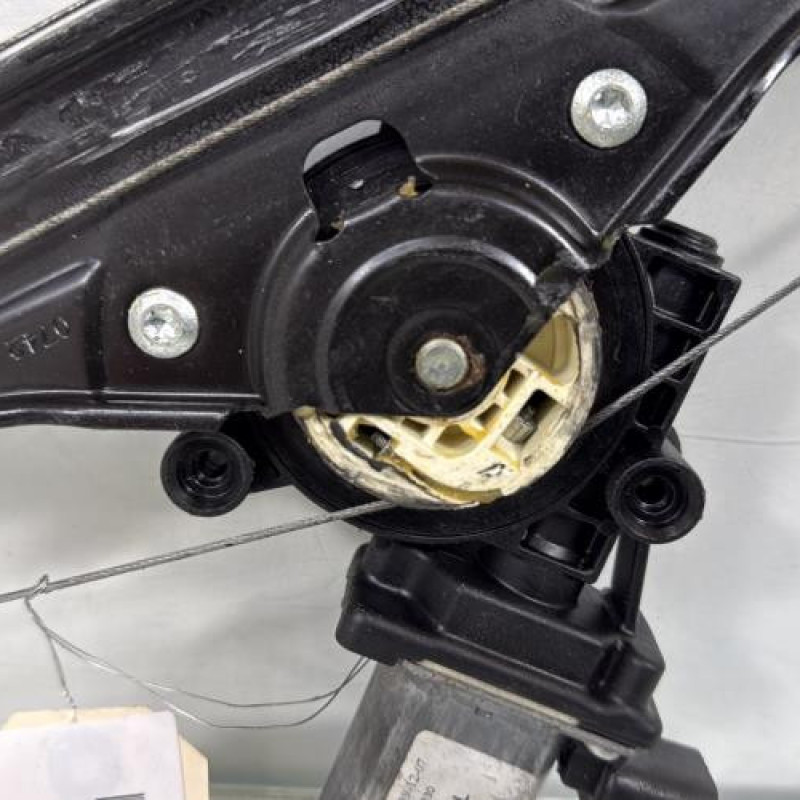 Leve vitre electrique avant gauche FIAT 500 2 Photo n°4