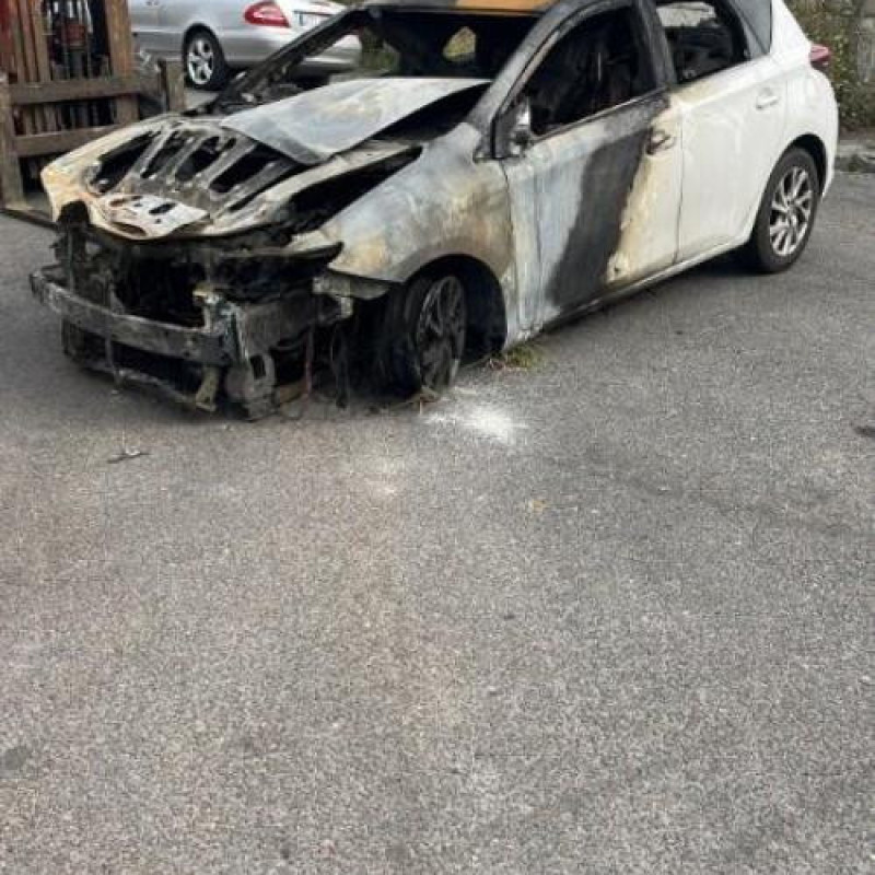 Feu arriere principal droit (feux) TOYOTA AURIS 2 Photo n°12