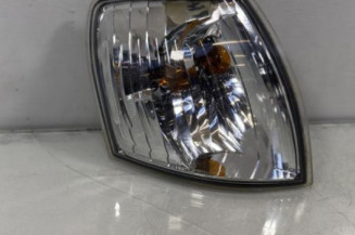 Optique avant secondaire droit (feux)(clignotant) MAZDA DEMIO Photo n°1