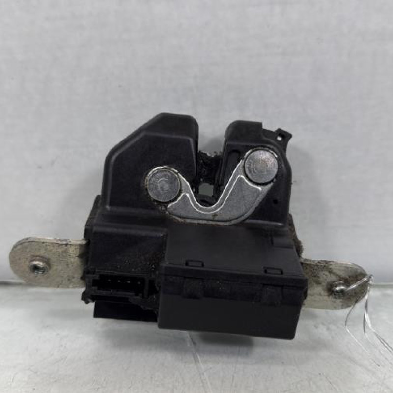 Serrure de coffre FIAT 500 2 Photo n°1