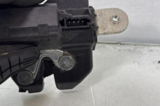 Serrure de coffre FIAT 500 2