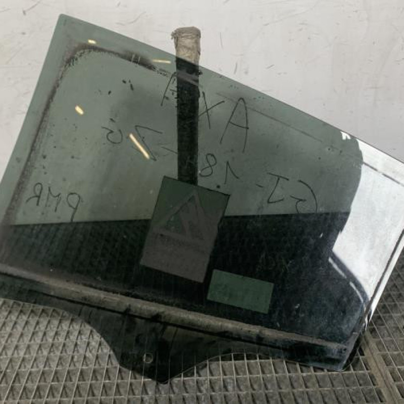 Vitre arriere droit FORD FOCUS 4 Photo n°4