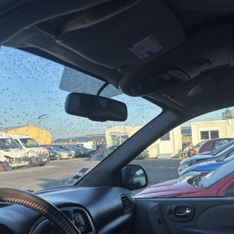 Aile avant droit CHRYSLER GRAND VOYAGER 4 Photo n°19