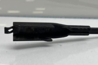 Bras essuie glace avant gauche MERCEDES CLASSE M 164