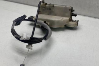 Serrure arriere droit PEUGEOT 208 1