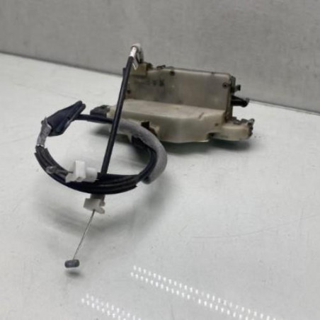 Serrure arriere droit PEUGEOT 208 1