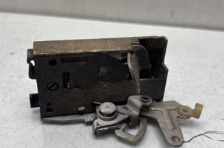 Serrure arriere droit PEUGEOT 205