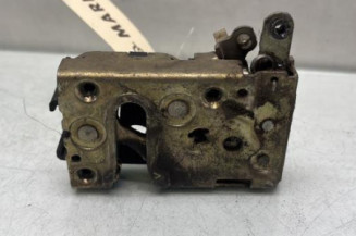 Serrure avant gauche PEUGEOT 205 Photo n°1