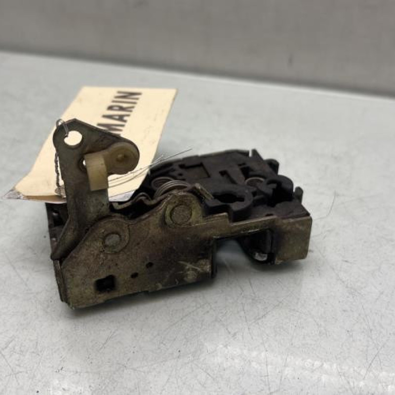 Serrure avant gauche PEUGEOT 205 Photo n°3