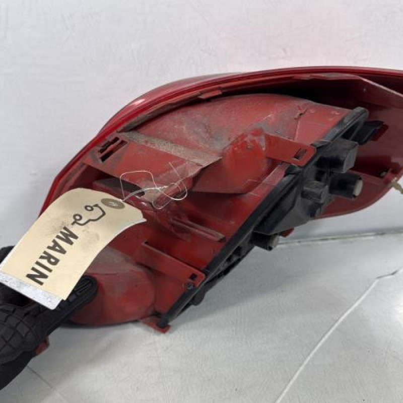 Feu arriere principal gauche (feux) RENAULT CLIO 3 Photo n°3