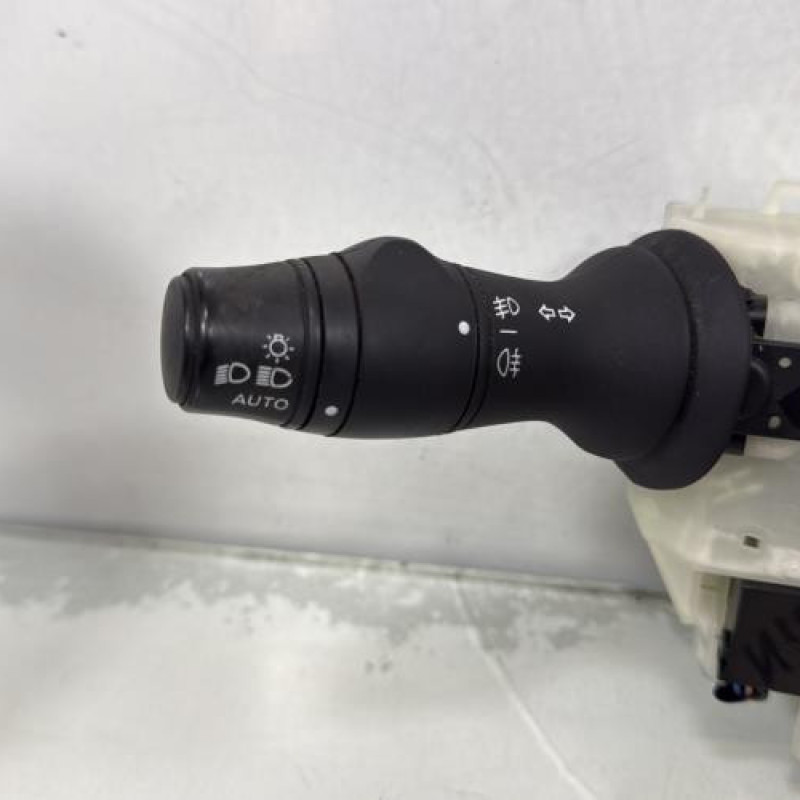 Com (Bloc Contacteur Tournant+Commodo Essuie Glace+Commodo Phare) RENAULT MASTER 3 Photo n°2