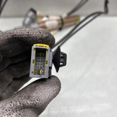 Pretensionneur de ceinture avant gauche RENAULT TWINGO 1