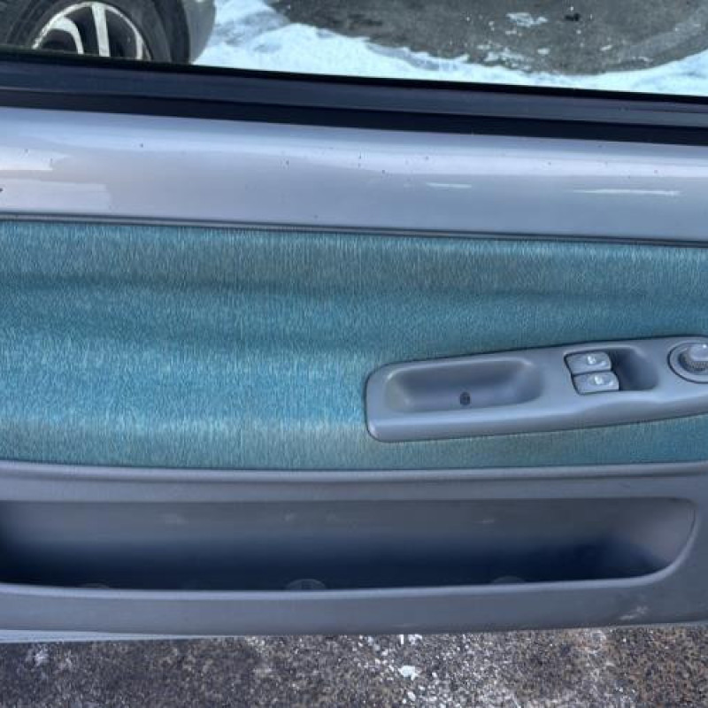 Pretensionneur de ceinture avant gauche RENAULT TWINGO 1 Photo n°13