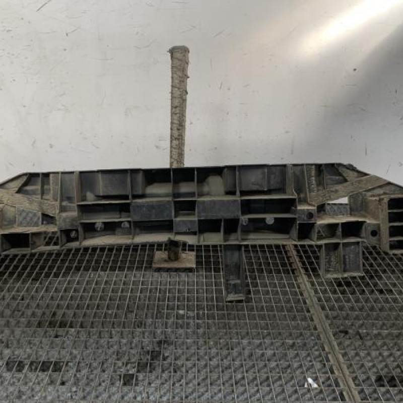 Absorbeur de pare choc arriere RENAULT TWINGO 2 Photo n°4