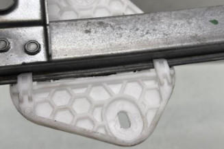 Leve vitre mecanique avant gauche DACIA LOGAN 1