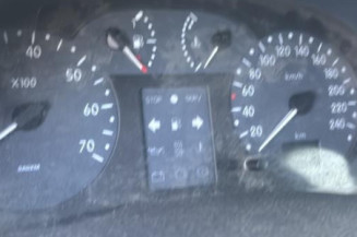 Anti brouillard gauche (feux) RENAULT CLIO 2