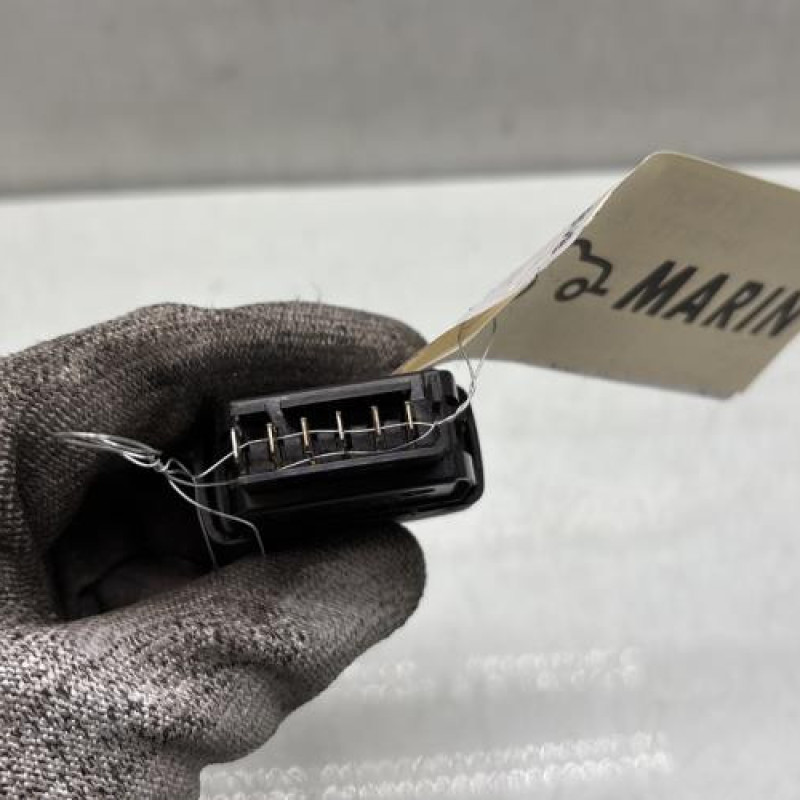 Interrupteur de leve vitre avant droit RENAULT CLIO 2 Photo n°3