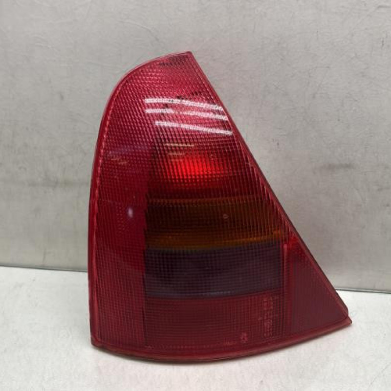 Feu arriere principal gauche (feux) RENAULT CLIO 2 Photo n°1