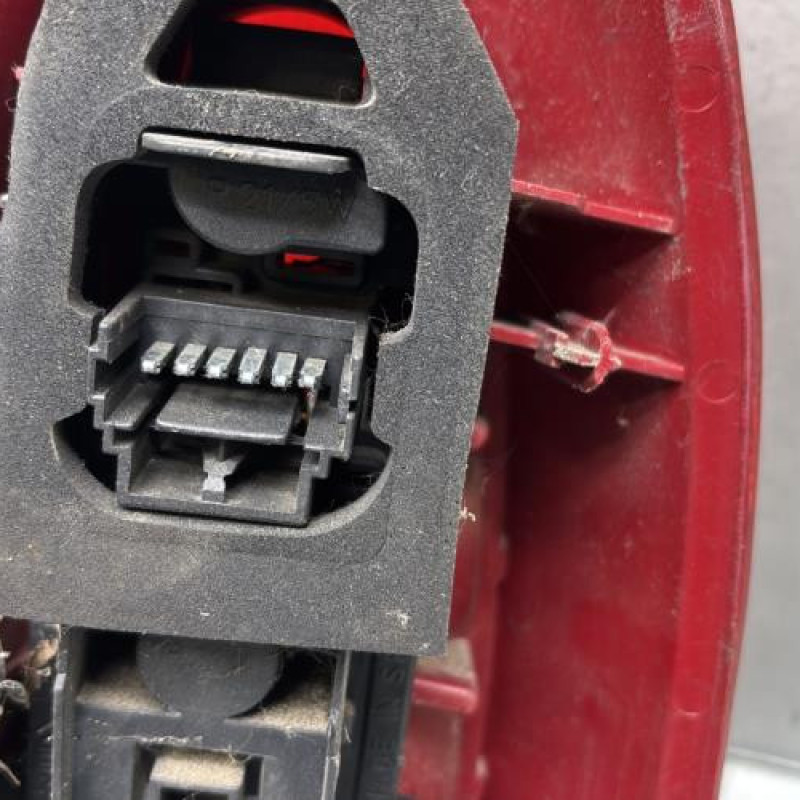 Feu arriere principal gauche (feux) RENAULT CLIO 2 Photo n°3