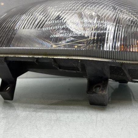 Optique avant principal gauche (feux)(phare) RENAULT CLIO 2