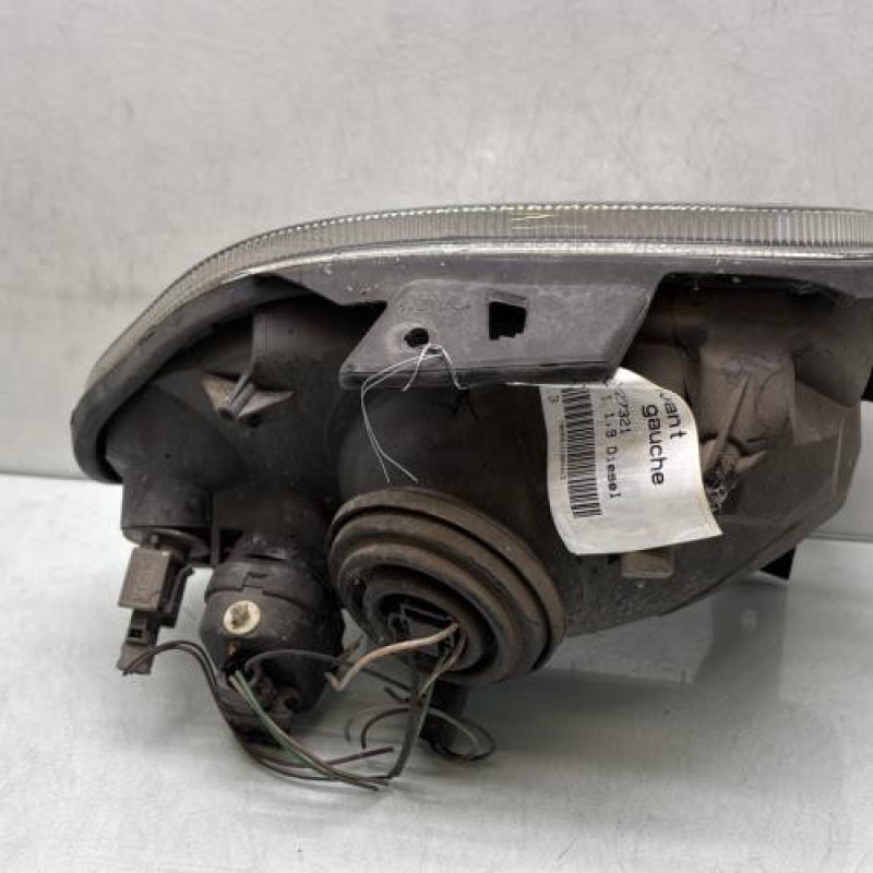 Optique avant principal gauche (feux)(phare) RENAULT CLIO 2 Photo n°4