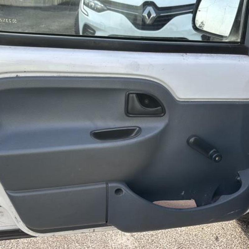 Arret de porte avant gauche RENAULT KANGOO 1 Photo n°12