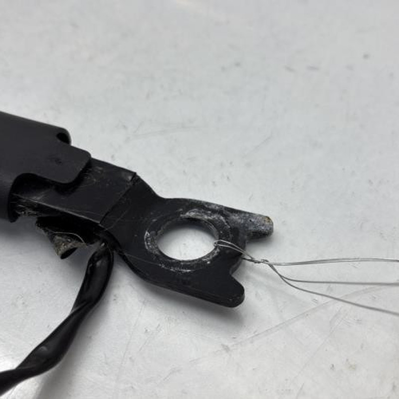 Attache ceinture avant droit CITROEN C1 1 Photo n°2