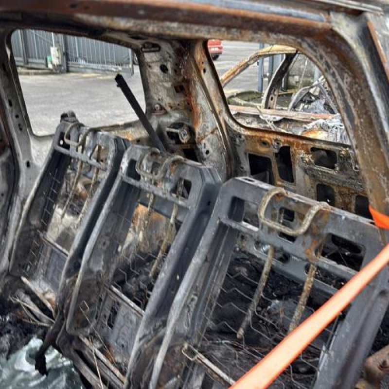 Anti brouillard droit (feux) FORD C-MAX 1 Photo n°11