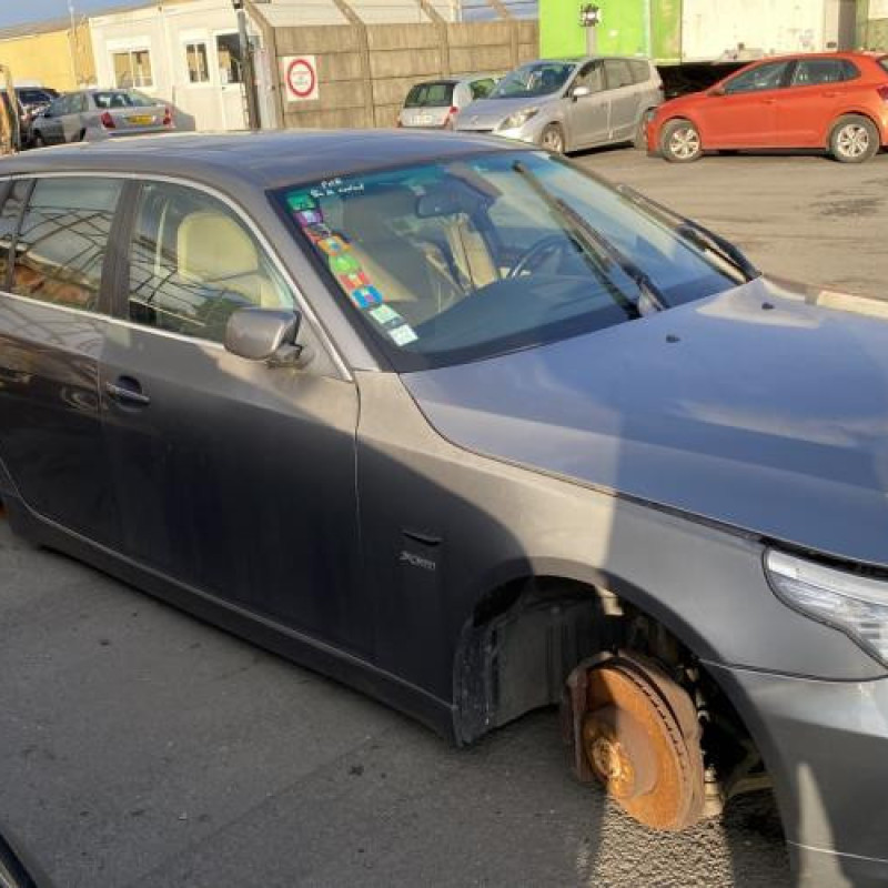 Capot BMW SERIE 5 E61 Photo n°16
