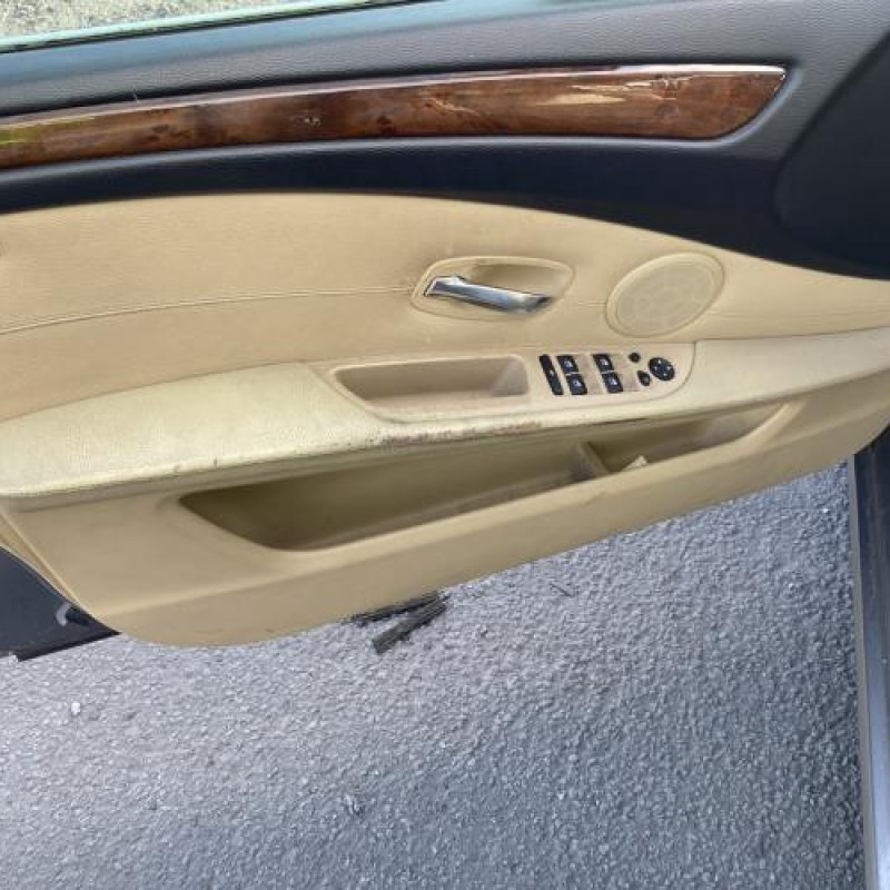 Capot BMW SERIE 5 E61 Photo n°18