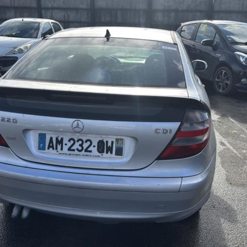 Aile avant droit MERCEDES CLASSE C 203 COUPE SPORT Photo n°11