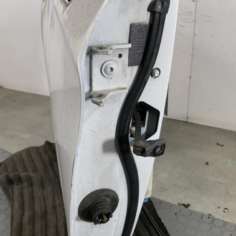 Porte avant droit CITROEN C4 2 Photo n°3