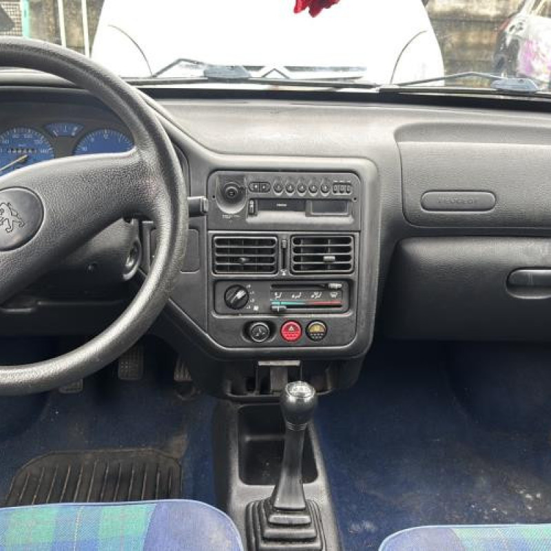 Porte arriere droit PEUGEOT 106 Photo n°19